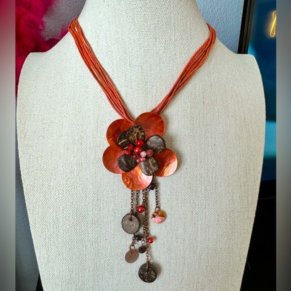 You & I Flower Statement Necklace - Picture 2 of 7